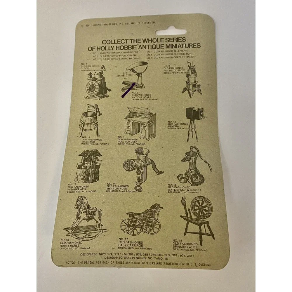 Holly Hobbie Old Fashioned Diecast Miniatures Spinning Wheel #18‎ Vintage New